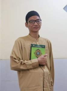Dhenis